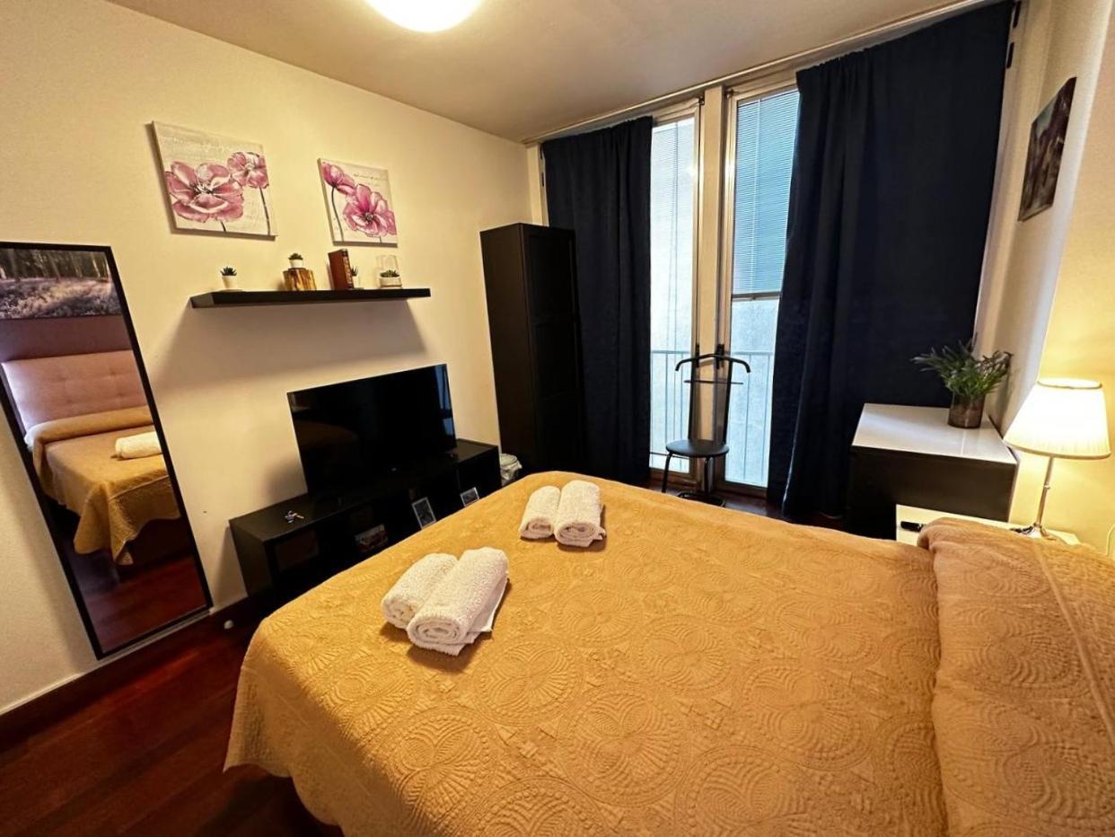 Rooms Arago Barcelona Kültér fotó